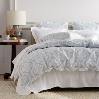 Marrakesh Luxe Smooth Sateen Flat Bed Sheet - Blue/White, Full