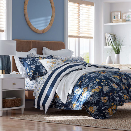 Palmeros Floral Reversible Premium Smooth Wrinkle-Free Sateen Comforter - Blue Multi, Full