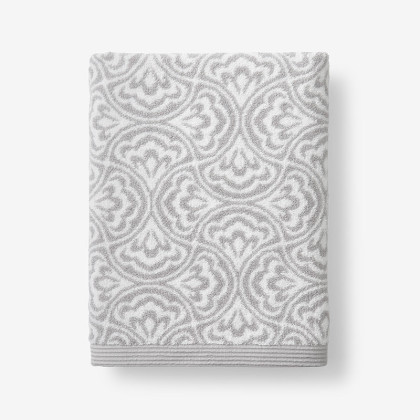 Ginkgo and Wildflower Jacquard Bath Towel - Gingko Silver