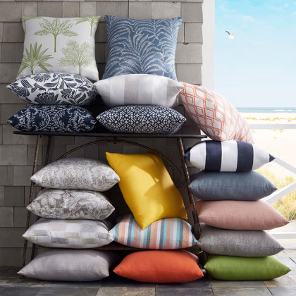 Indoor/Outdoor Toss Pillow