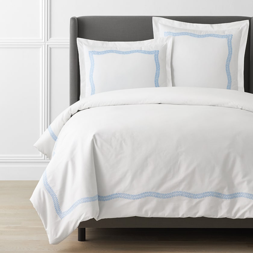 Embroidered Leaf Premium Cool Egyptian Cotton Percale Duvet Cover - White/Blue, King/Cal King