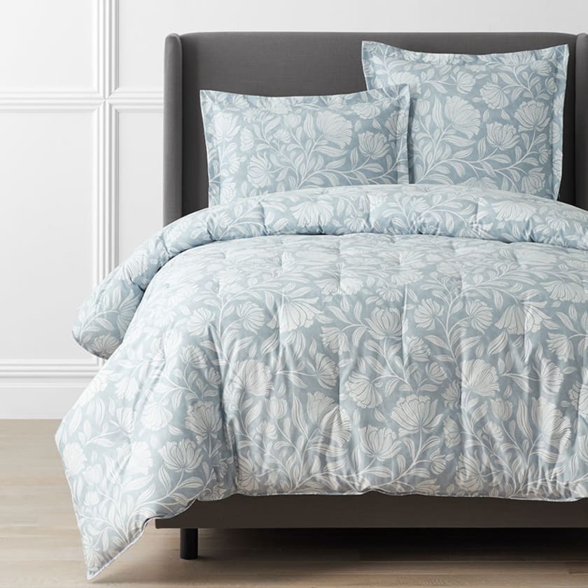 28 Soft And Fluffy Comforters For Your Bed
