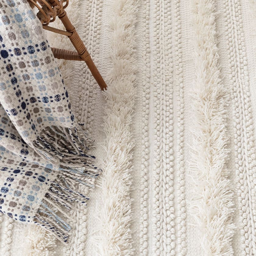 Zhara Stripe Handwoven Indoor/Outdoor Rug - Ivory