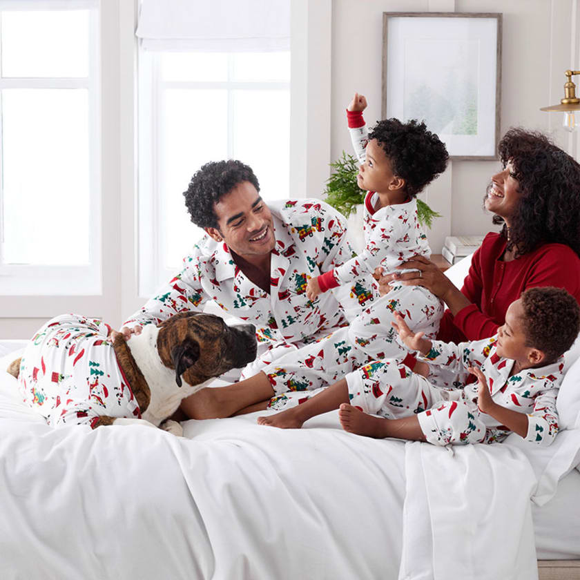 Family Flannel Mens Classic Pajama Set - Santa, XXL