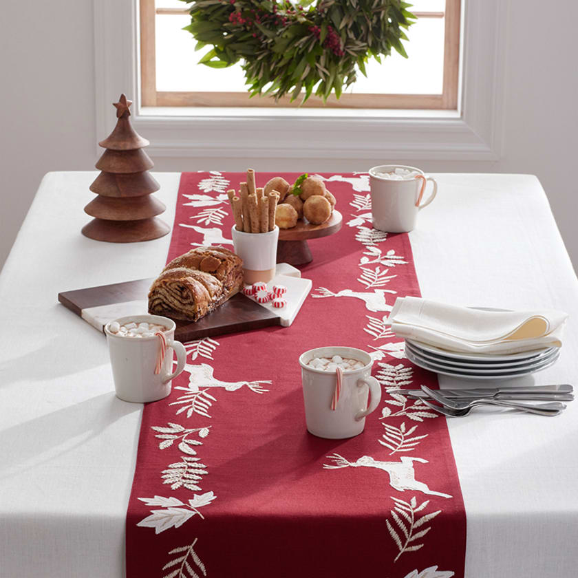 Holiday Table Runner - Reindeer Red