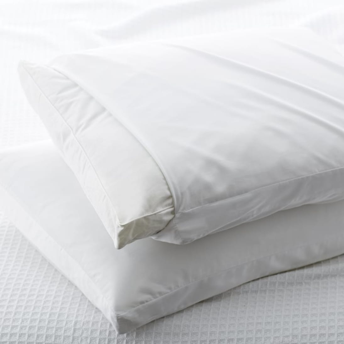 2 Pc Queen 300 TC Zippered Pillow Protector 100% Cotton Sateen Queen Size 