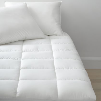 Cool Zzz™ Deluxe Pillow