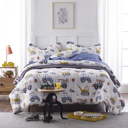 Company Kids™ Construction Zone Organic Cotton Percale Comforter