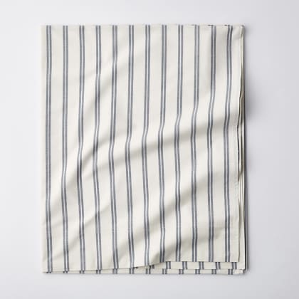 Company Cotton™ Narrow Stripe Yarn-Dyed Percale Fitted Sheet - Navy