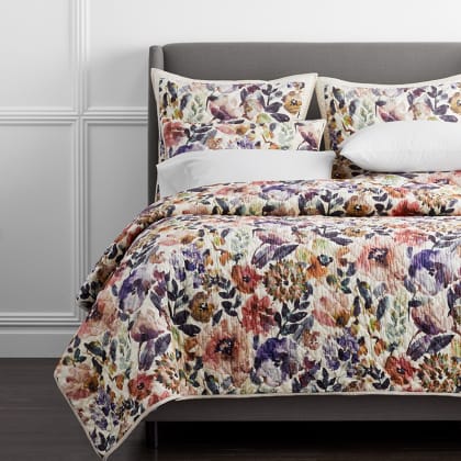 Legends Luxury™ Watercolor Floral Quilt