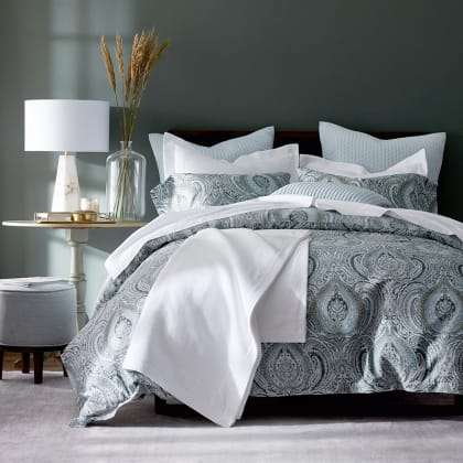 Legends Luxury™ Grand Paisley Sateen Comforter
