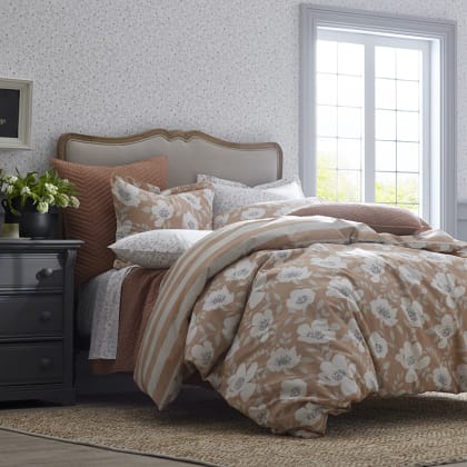 Company Cotton™ Ava Percale Fitted Sheet - Floral Clay