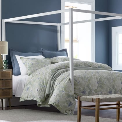 Legends Hotel™ Clara Blossom Wrinkle-Free Sateen Comforter