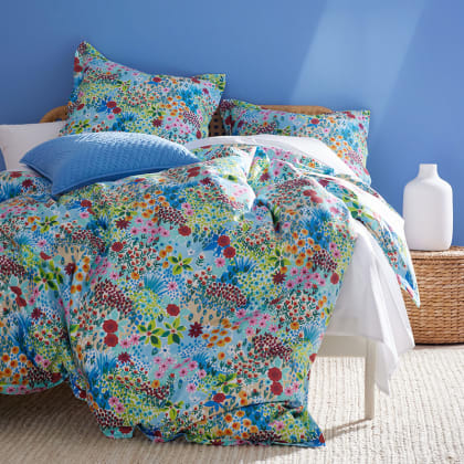 Legends Hotel™ Spring Garden Wrinkle-Free Sateen Comforter