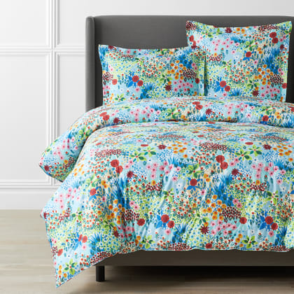Legends Hotel™ Spring Garden Wrinkle-Free Sateen Comforter