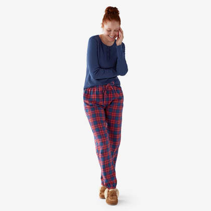 Company Cotton ™ Family Flannel Womens Henley Pajama Set - Navy Red Plaid