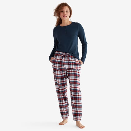 Company Cotton ™ Family Flannel Womens Henley Pajama Set - Winter Plaid