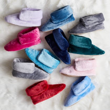 Womens and Mens Deluxe Fleece Slippers