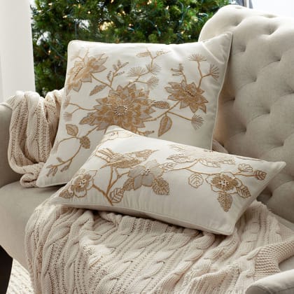 Legends Luxury™ Holiday Pillow Cover - Pinecone Flower Ivory