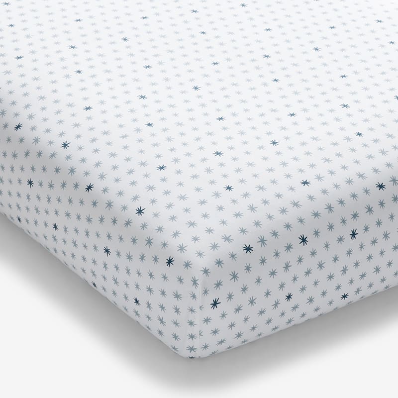 Company Kids™ Ditsy Star Organic Cotton Percale Fitted Crib Sheet
