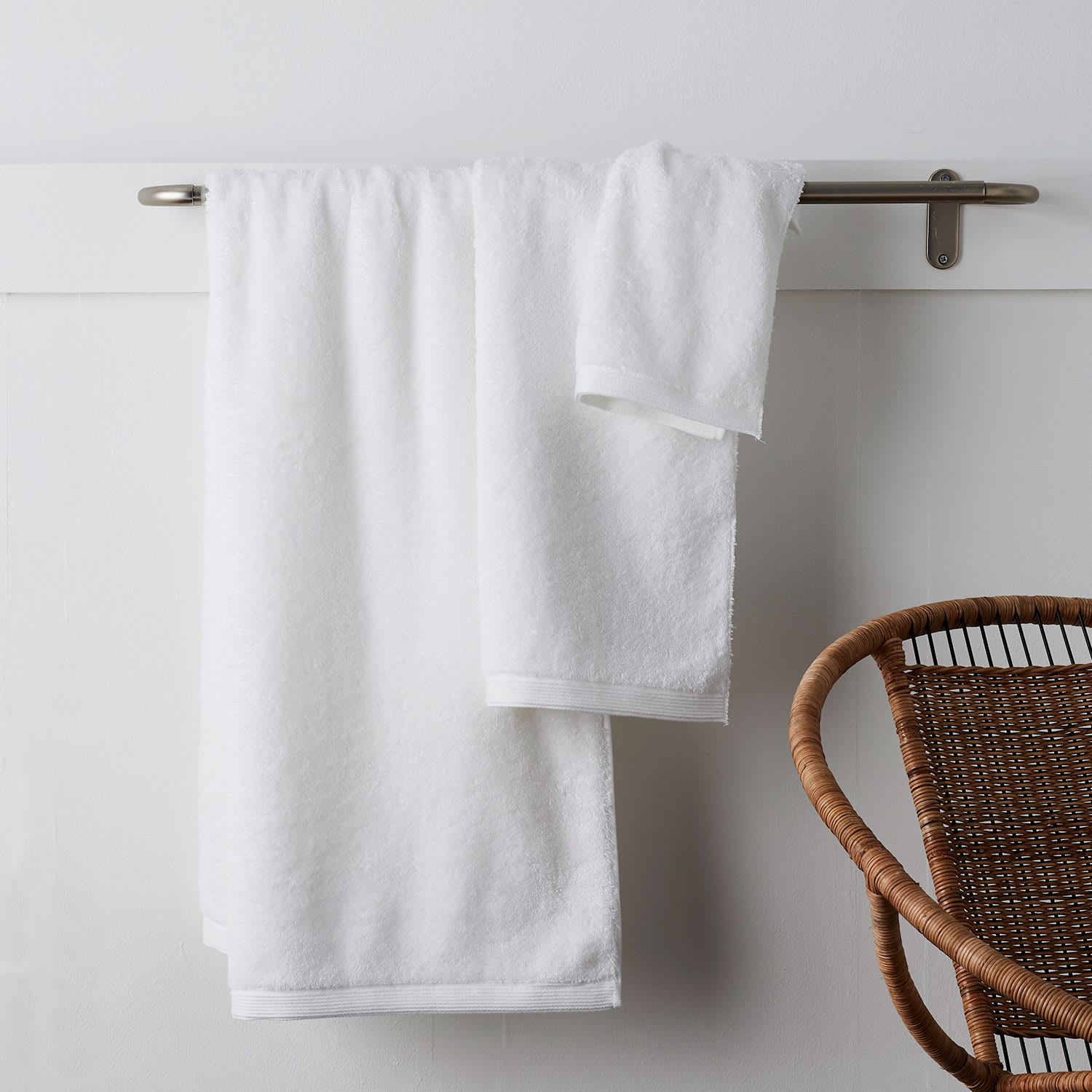 Cstudio Home Organic Cotton Bath Towel Set - White