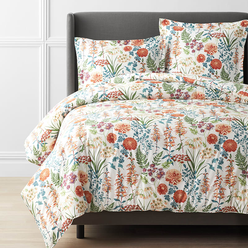 Legends Hotel™ Winter Garden Wrinkle-Free Sateen Comforter