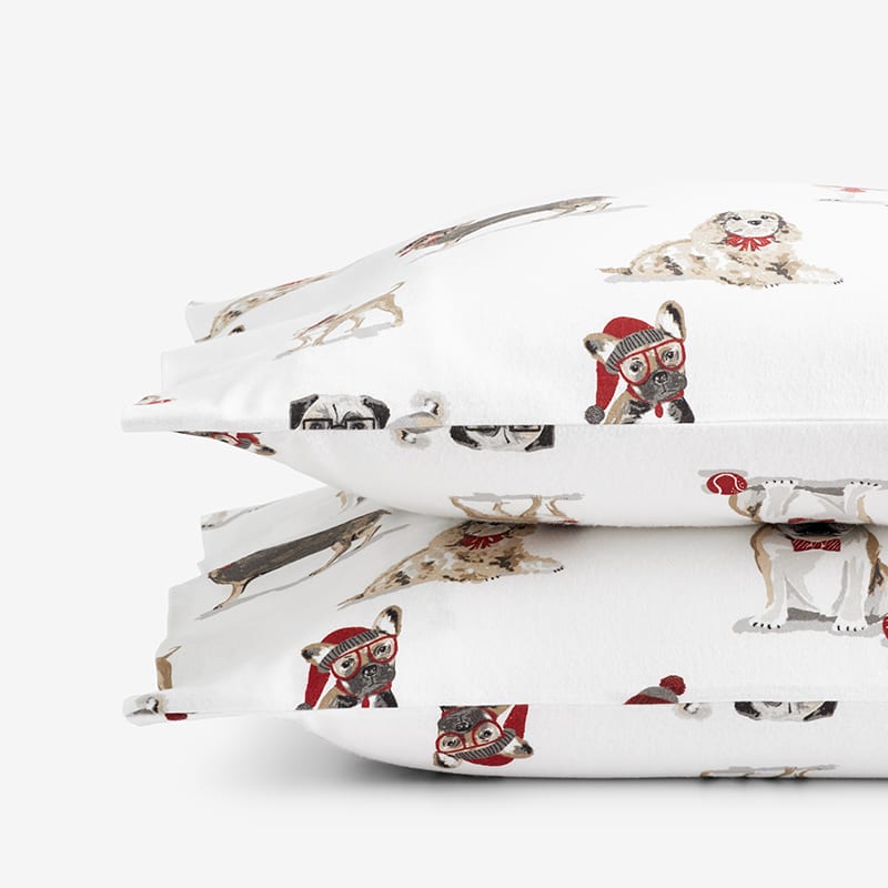 Legends Hotel™ Stylish Dogs Velvet Flannel Pillowcases