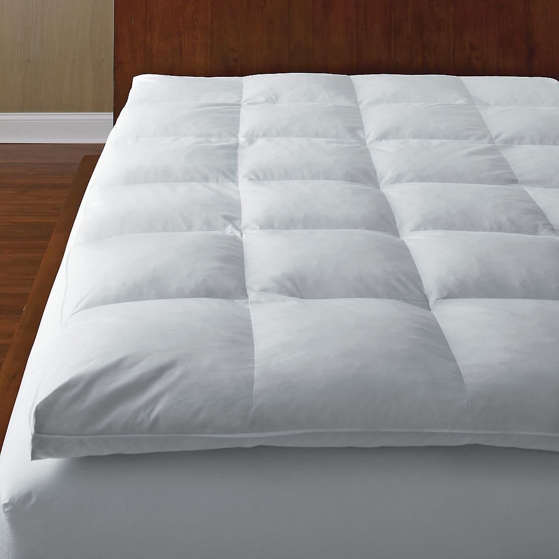 Legends Hotel™ Ultimate Down Featherbed - White