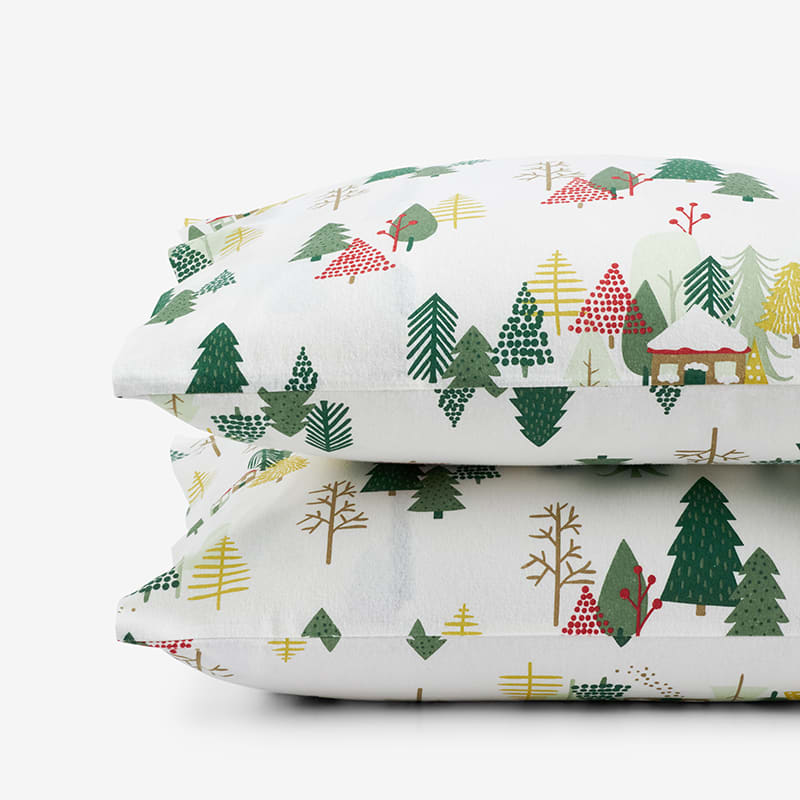 Legends Hotel™ Cabin Print Flannel Pillowcase