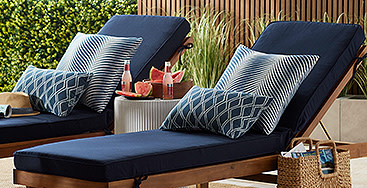 SUNBRELLA® INDOOR/OUTDOOR TOSS PILLOWS