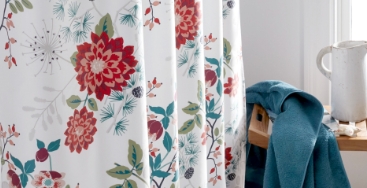 Legends Luxury™ Winter Bouquet Sateen Shower Curtain