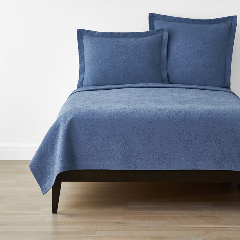 THE COMPANY STORE PUTNAM COTTON MATELASSÉ COVERLET