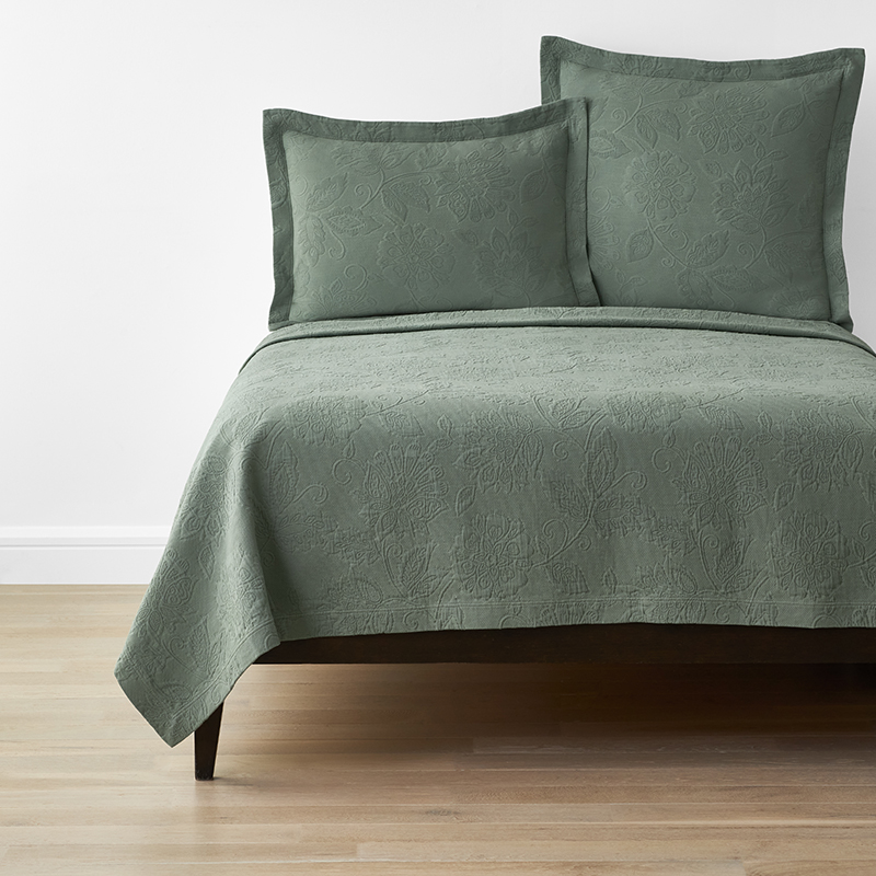 THE COMPANY STORE PUTNAM COTTON MATELASSÉ COVERLET