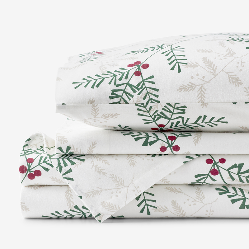 Berry Sprig Classic Ultra-Cozy Flannel Bed Sheet Set