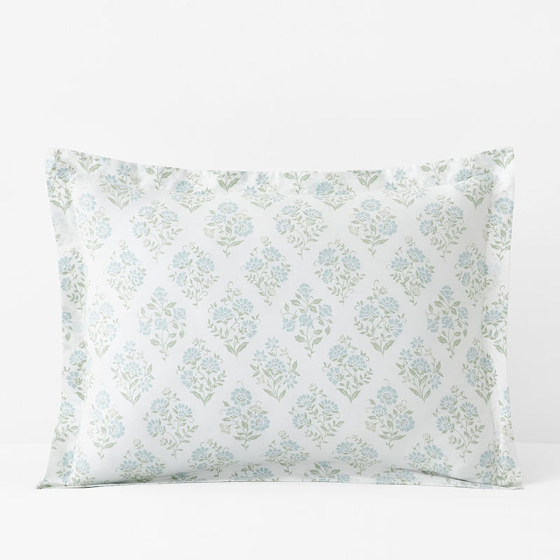 Light Blue Pearl's Bouquet Decorative Pillow Cover, Throw Pillow