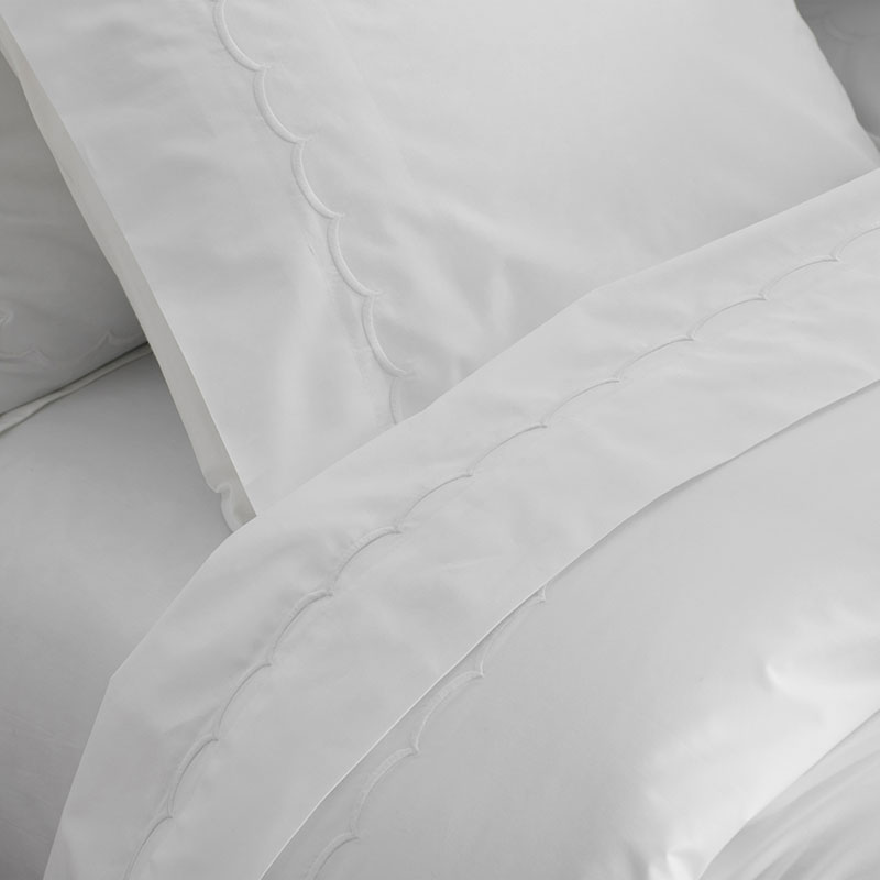 Embroidered Scallop Classic Cool Cotton Percale Pillowcase Set|61796