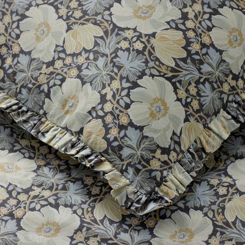 https://companystore-res.cloudinary.com/image/upload/webimages/51561_sh_tapestryfloral_closeup