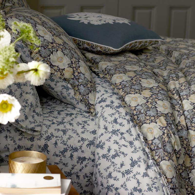 https://companystore-res.cloudinary.com/image/upload/webimages/51561_sh_tapestryfloral_lifestyle3