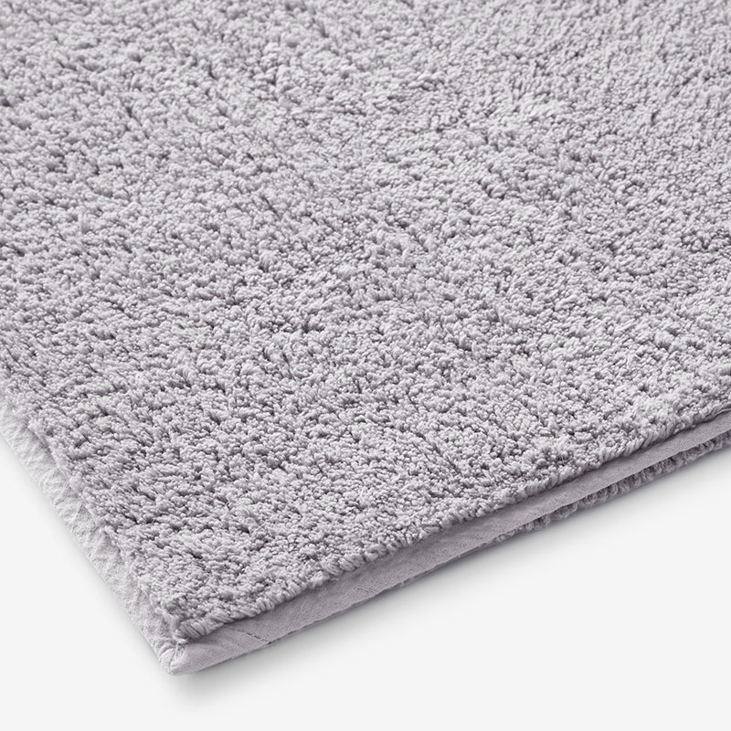 https://companystore-res.cloudinary.com/image/upload/webimages/59093_ccbathrug_closeup_reverse_r2