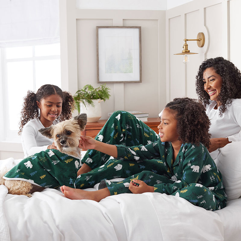 Family Flannel Kids’ Classic Pajama Set - Polar Bear Forest, 6/7
