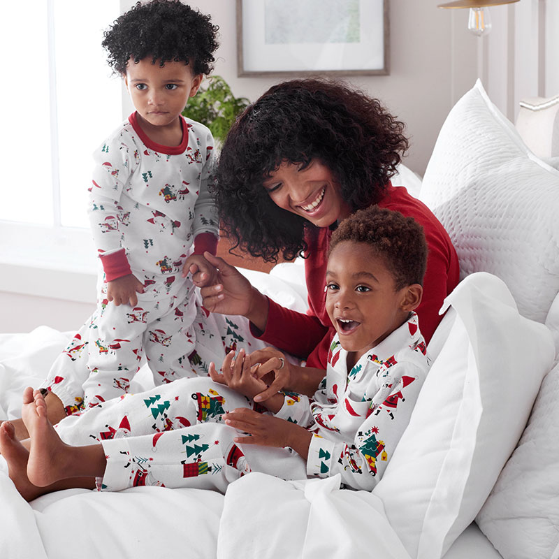 Family Flannel Kids’ Classic Pajama Set - Santa, 12