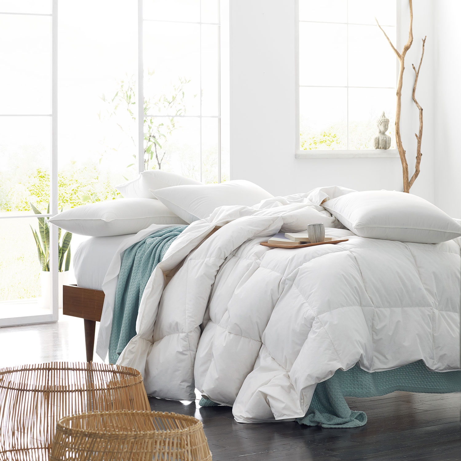 https://companystore-res.cloudinary.com/image/upload/webimages/cv26_comforter_a20