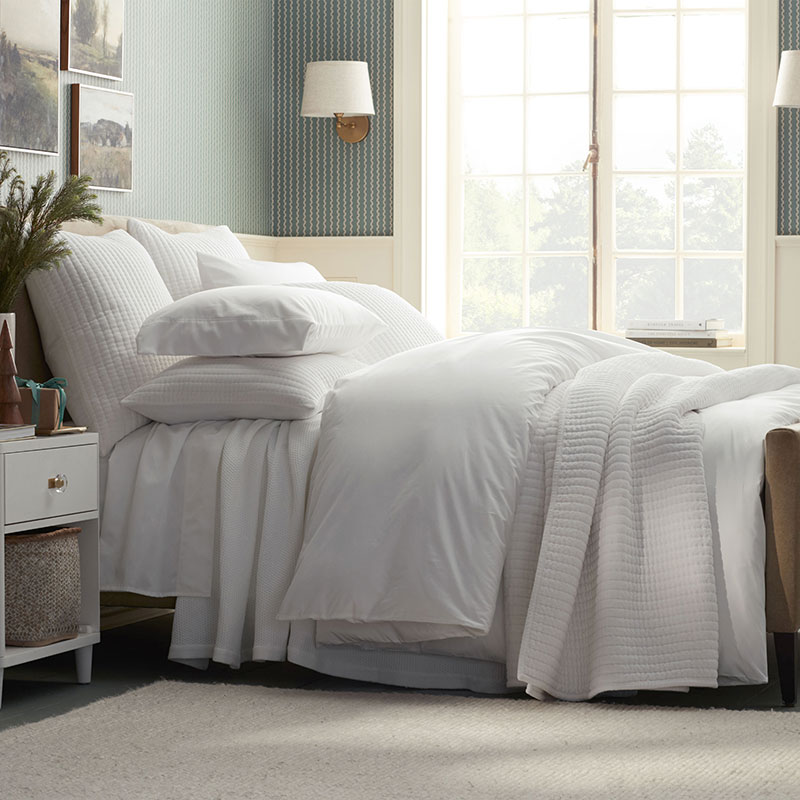 https://companystore-res.cloudinary.com/image/upload/webimages/ds29_450wf_white_lifestyle_add