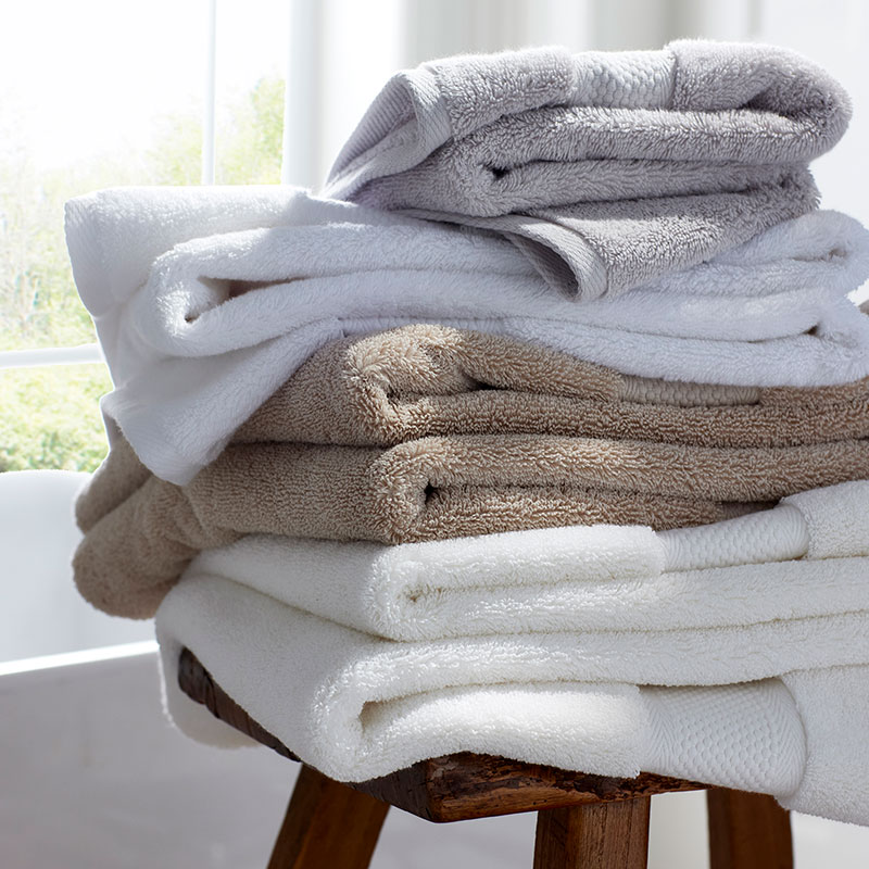 https://companystore-res.cloudinary.com/image/upload/webimages/vj94_lifestyle2_silver_white_latte_ivory