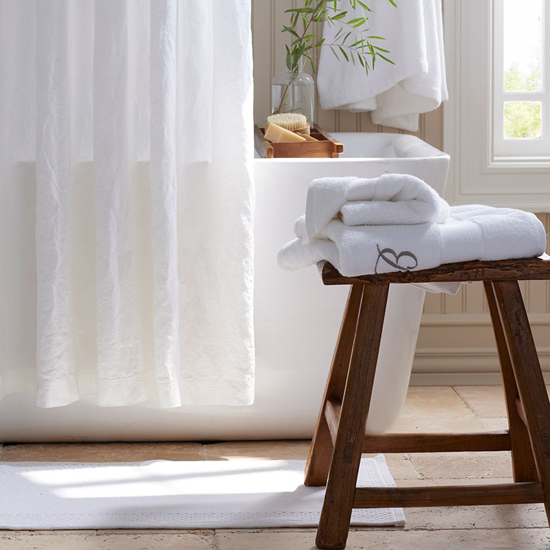 https://companystore-res.cloudinary.com/image/upload/webimages/vj94_lifestyle2_white